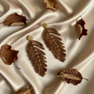 Leaves Donkerbruin